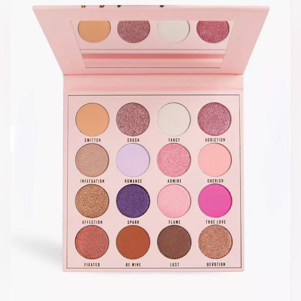 DAYDEAMER PALETTE BY MAKEUP OBSESSION